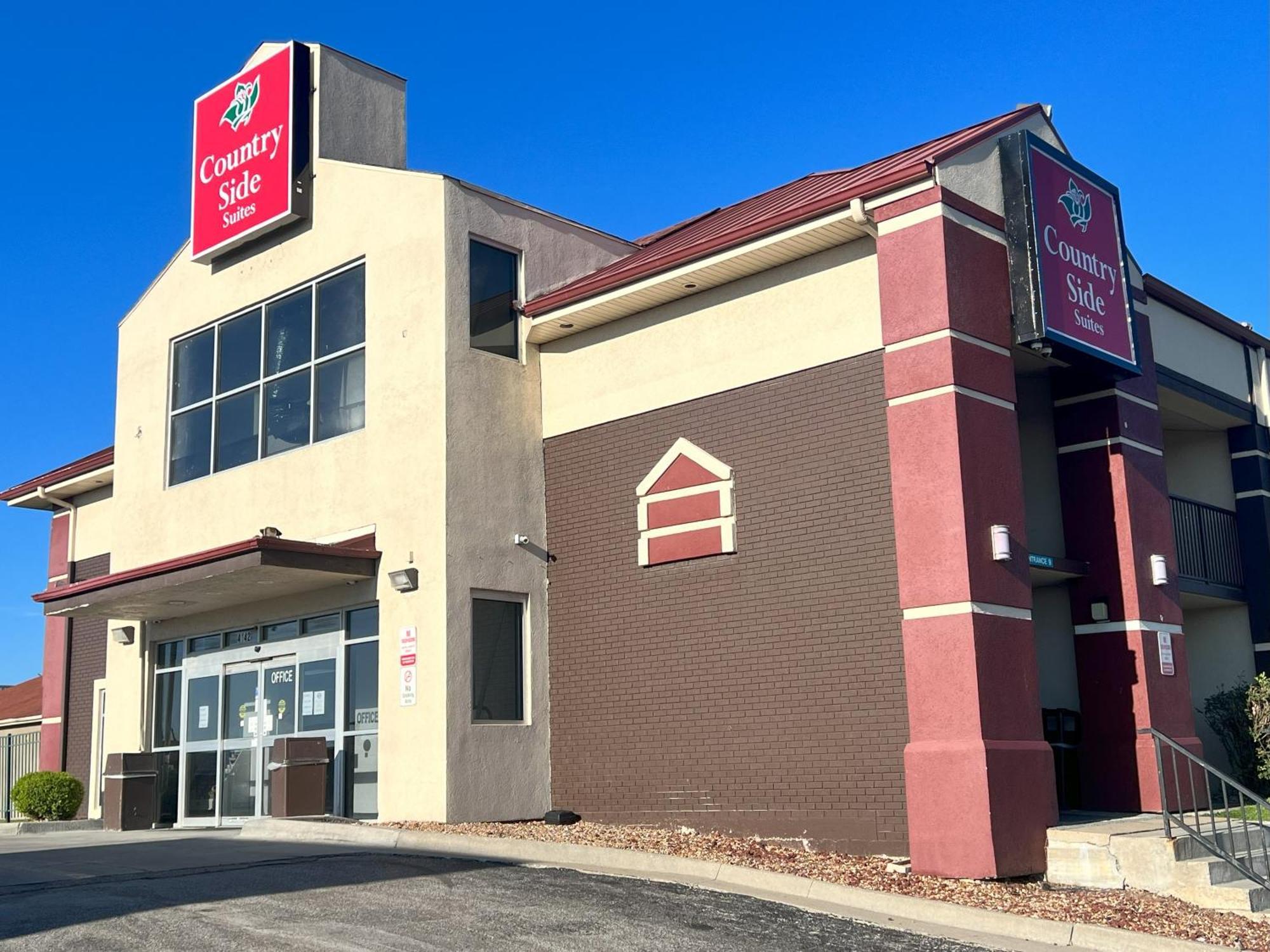 Countryside Suites Kansas City Independence I-70 East Sports Complex Hotel المظهر الخارجي الصورة