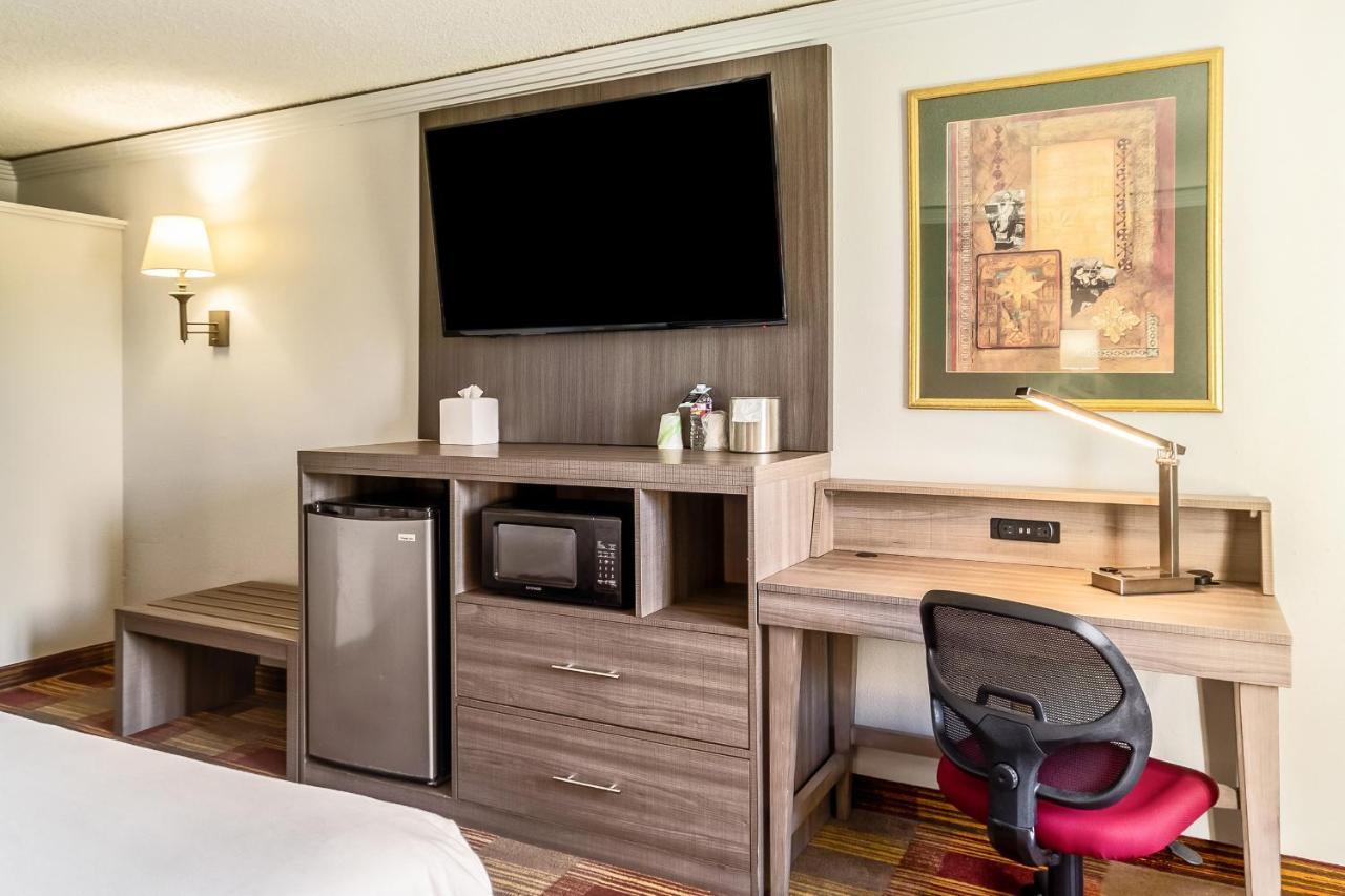 Countryside Suites Kansas City Independence I-70 East Sports Complex Hotel المظهر الخارجي الصورة
