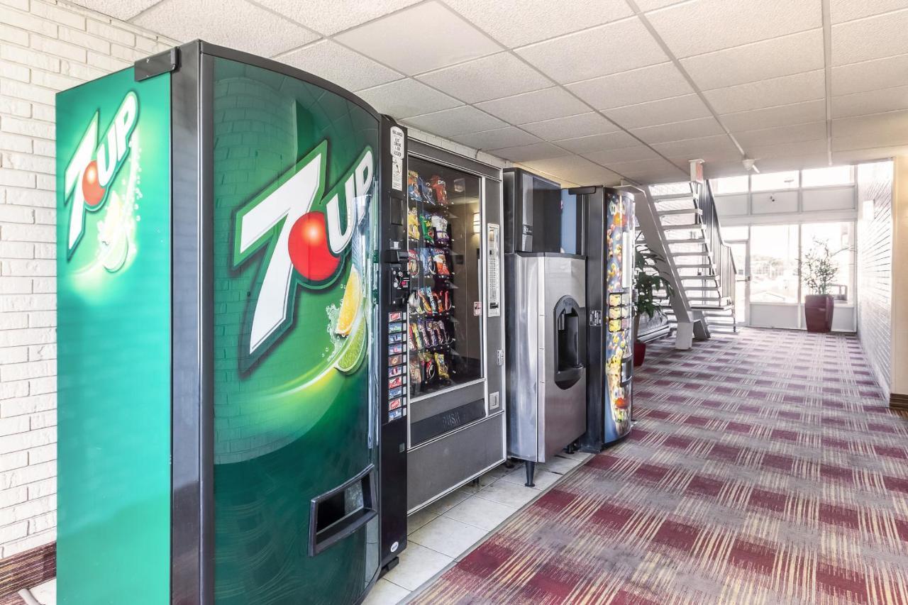 Countryside Suites Kansas City Independence I-70 East Sports Complex Hotel المظهر الخارجي الصورة